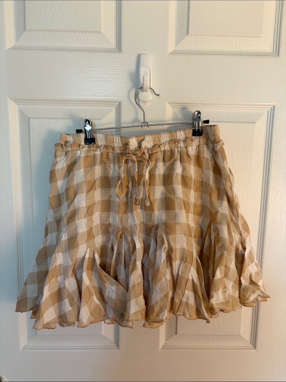 Women’s Beige Gingham Ruffle Mini Skort